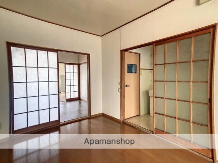 元町アパート205の内装