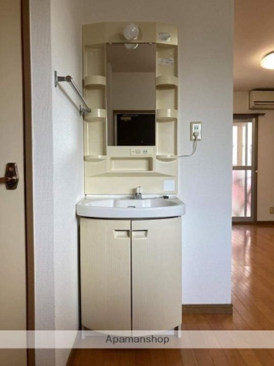 リバーハイツ綾羅木のその他画像