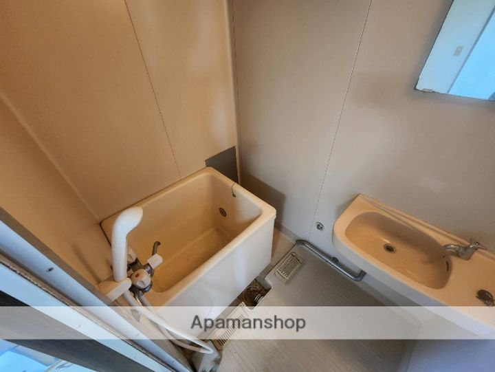 山口県下関市富任町3丁目の賃貸アパート201の風呂