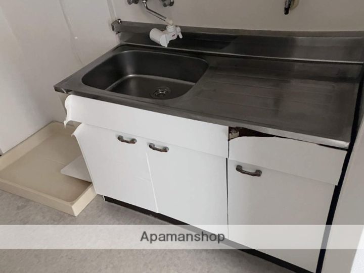 山口県下関市大学町1丁目の賃貸マンション832のキッチン