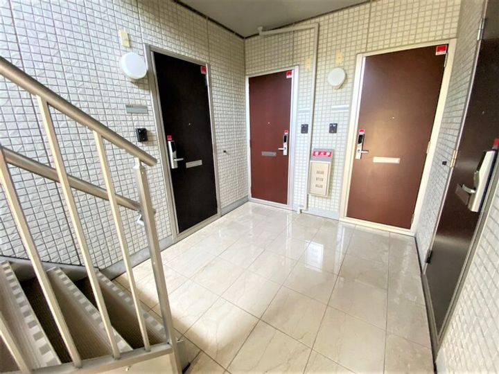 グローリア コートの内装