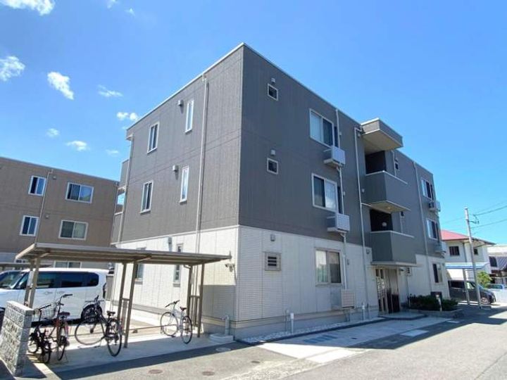 グローリア コートの外観