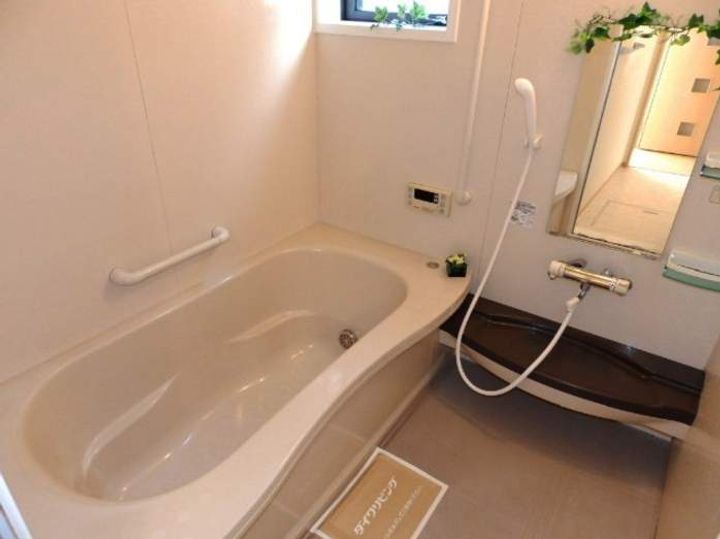 フローレンス市原の風呂