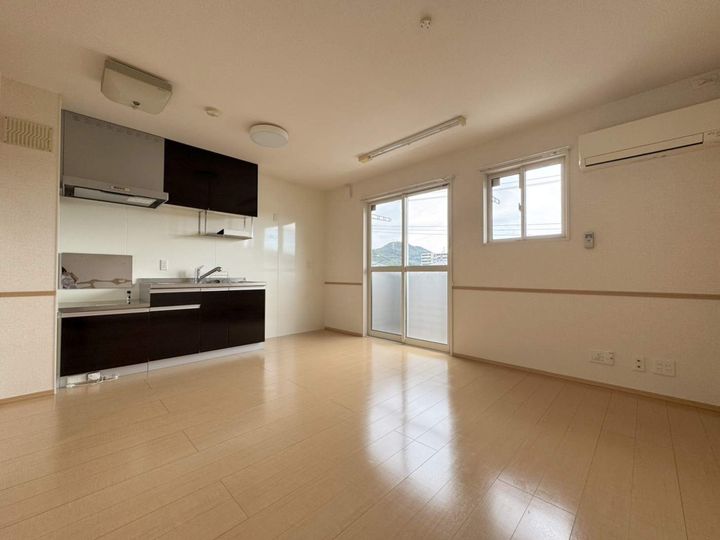 ヴィルセイン椋野 A棟の居間