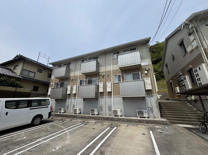 ヴィルセイン椋野 A棟の外観