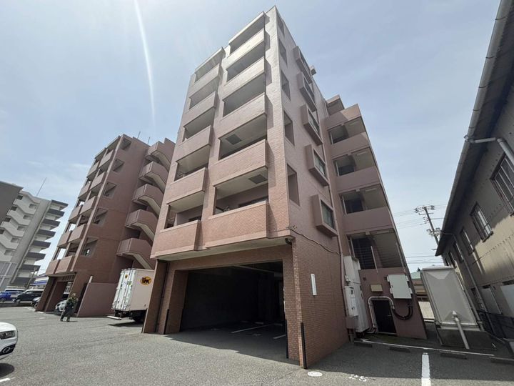 ビアン1号館の外観