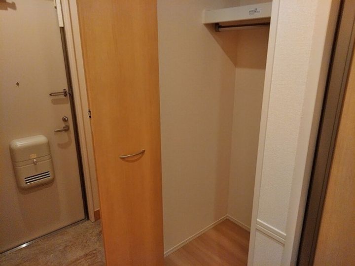 ヴィルセインビルの玄関
