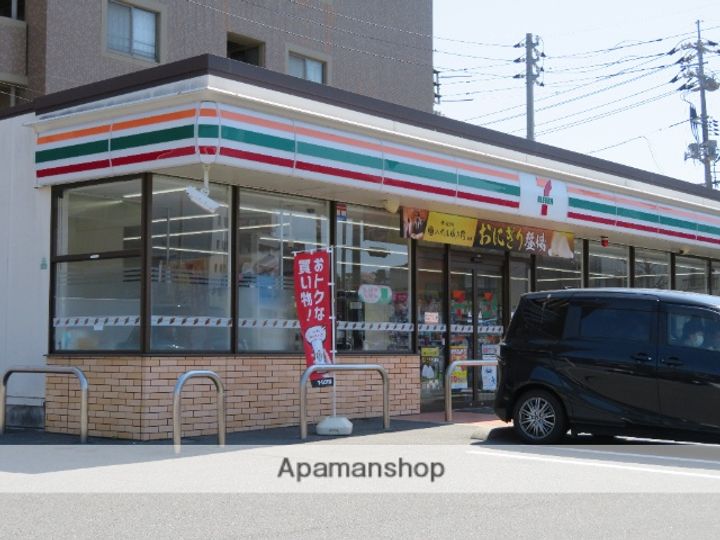 サンフォレストの周辺