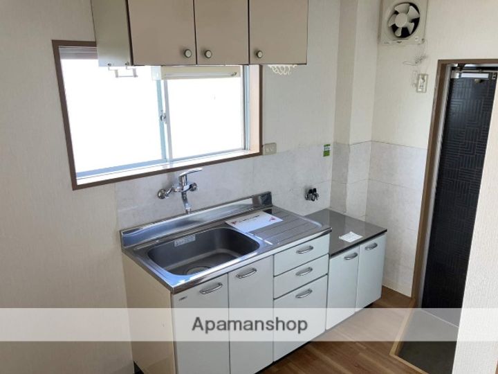 山口県下関市大学町1丁目の賃貸アパート206のキッチン