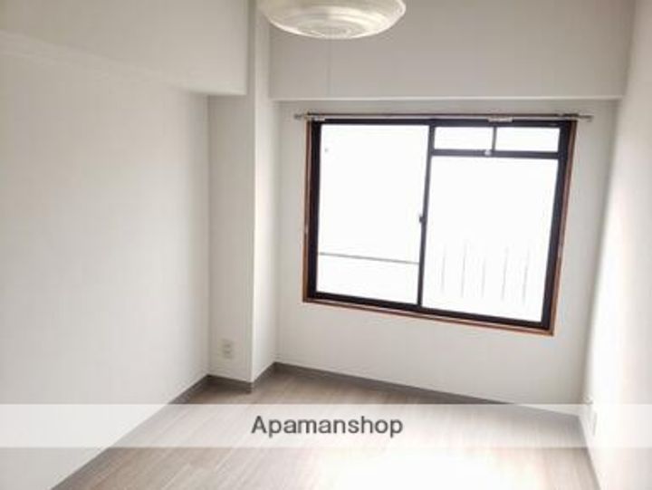 山口県下関市山の田本町の賃貸マンション303の内装