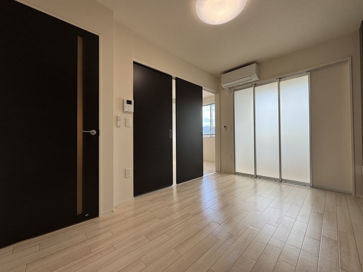 エスペランス稗田206の居間