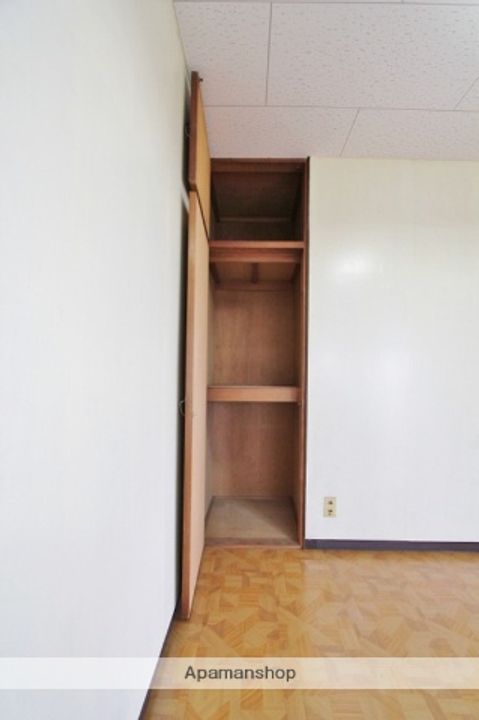 薮内マンション201の内装