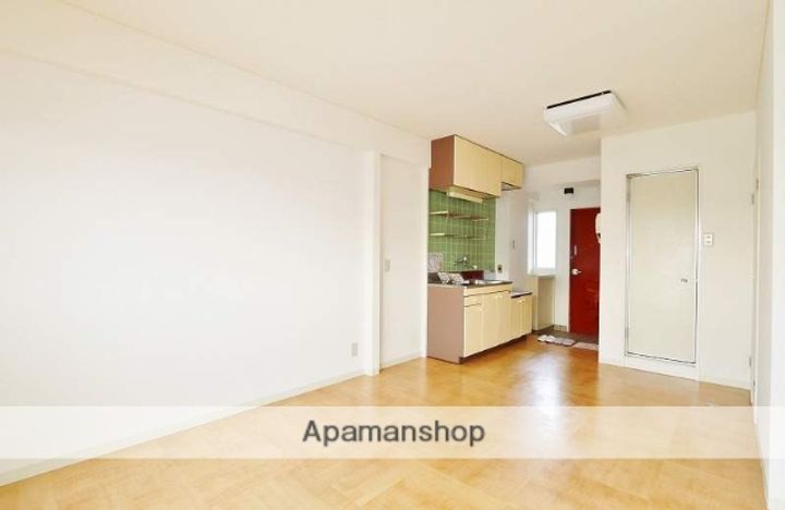 サンハイム朝田305の居間