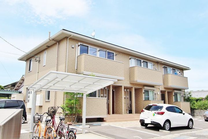 エスポワール横須の外観