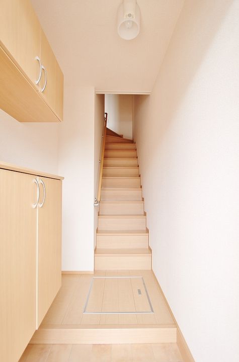 エスポワール横須の玄関