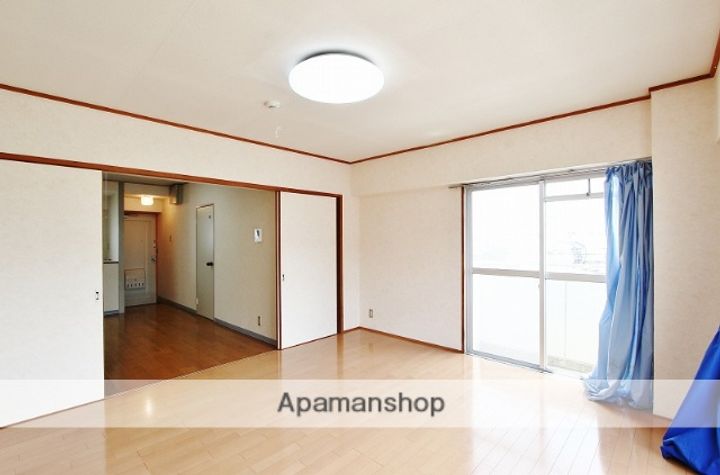 南島田コーポの内装