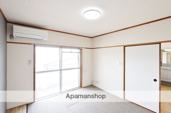 宇野ビル2号の内装