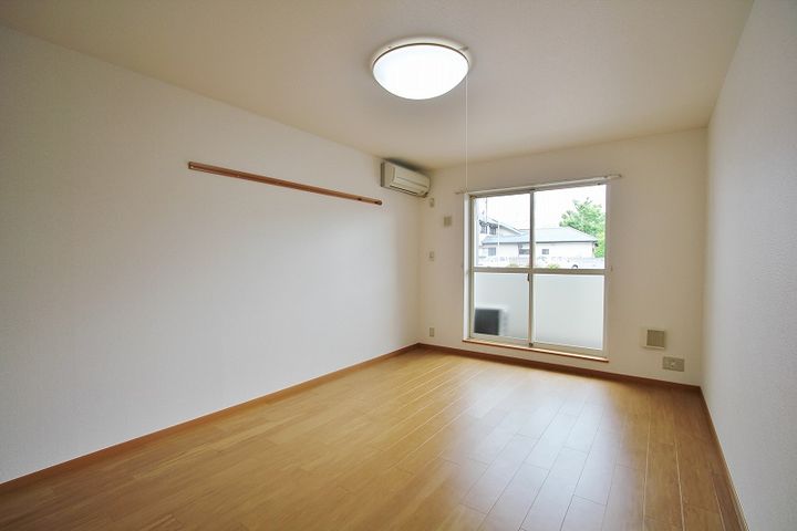 NESTスエヒロの居間