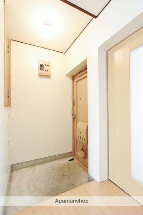 ラ・フィーネ住吉302の玄関