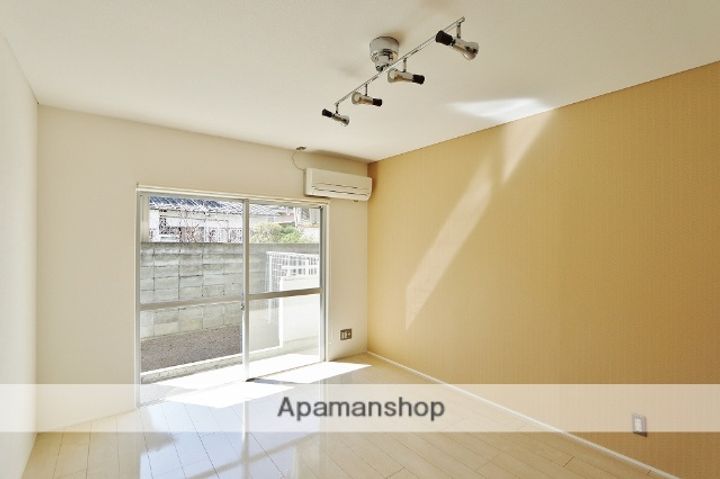 T’S STYLEの居間