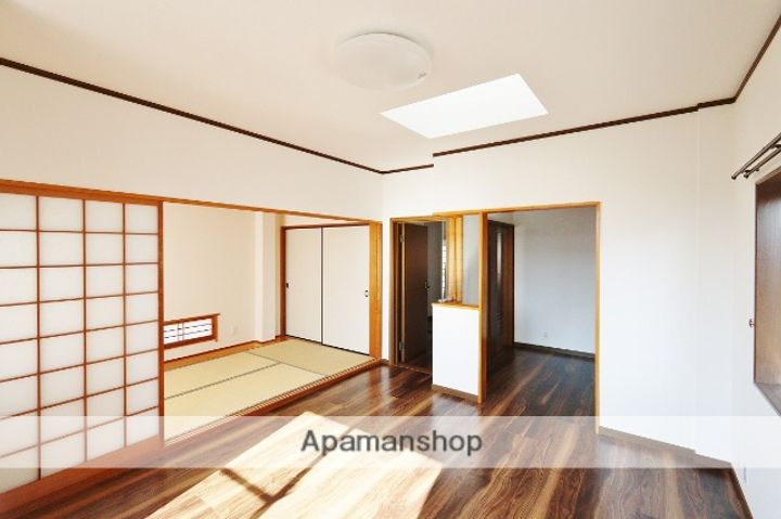 徳島県徳島市富田橋8丁目(一戸建)の賃貸物件戸建ての居間