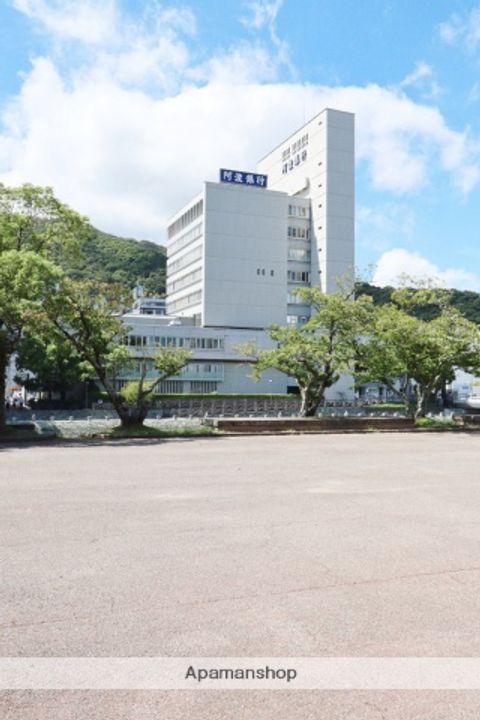 ピース・スクエア南内町の周辺