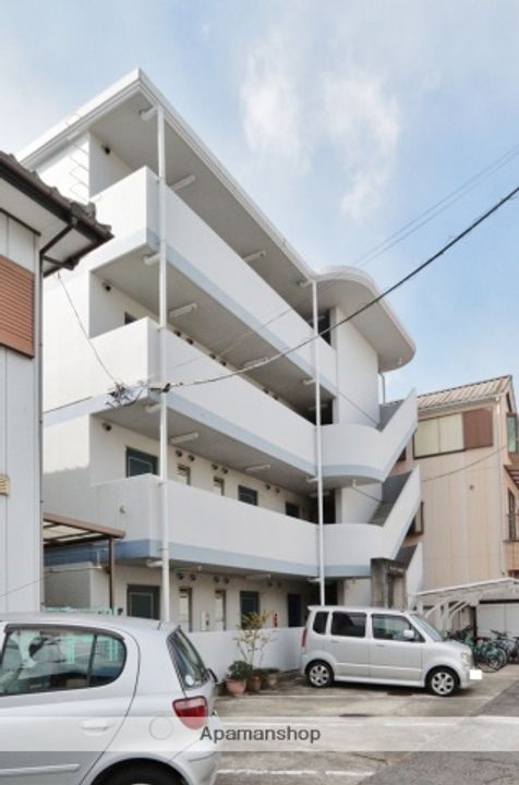 プレジデント吉野本町の外観
