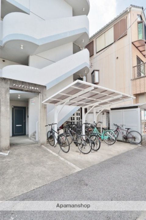 プレジデント吉野本町の外観