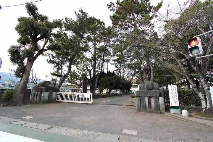 ガーデニアグランの周辺