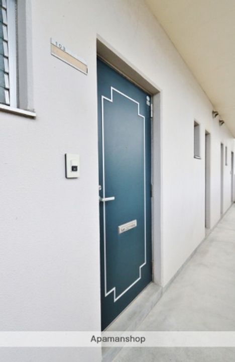 モワ・ジュールのその他画像