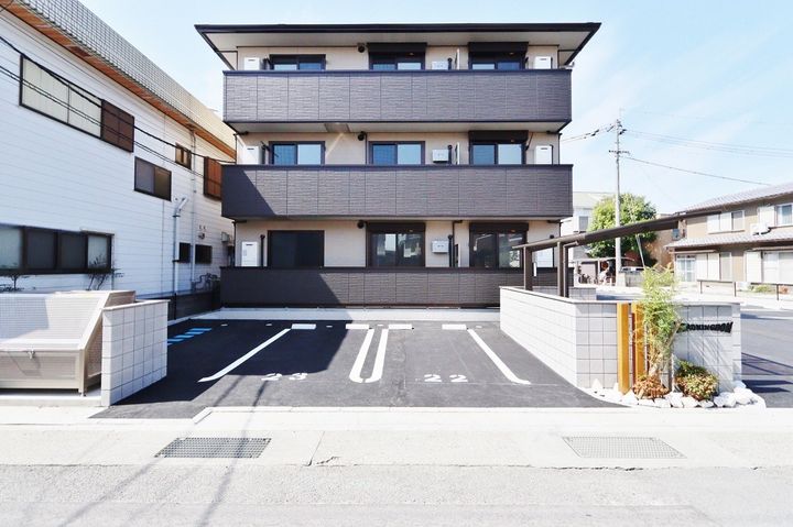 ヒーローキングダムの外観