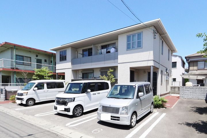 プロヌーブWESTの外観