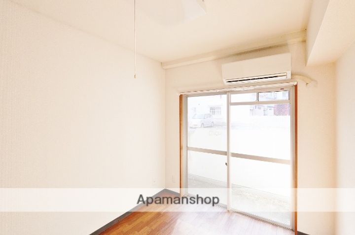 プチメゾン南佐古102の内装