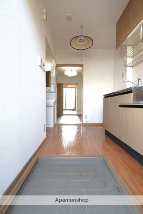 AWA HOME2207の玄関
