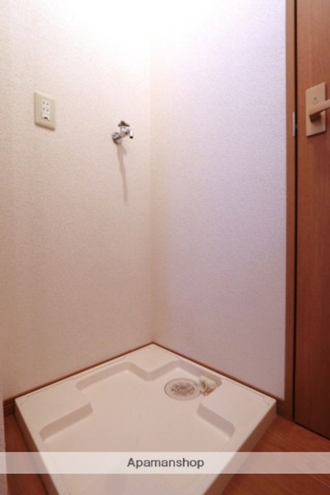 第1新見ハイツの内装