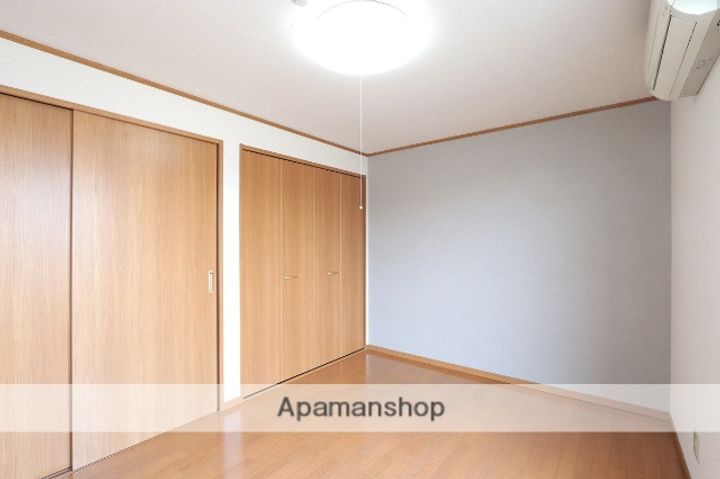 第1新見ハイツの内装