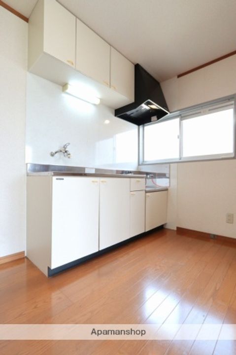 第1新見ハイツのキッチン