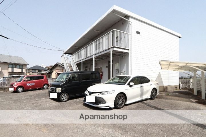 第1新見ハイツの外観