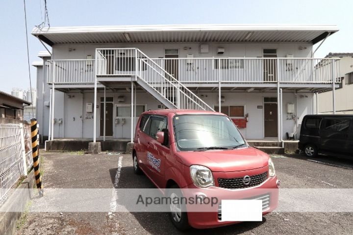 第1新見ハイツの外観