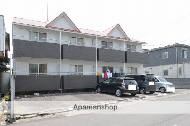 ハイツしらゆりの外観