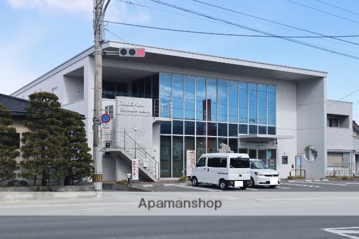 ピース・ヴィエントの周辺