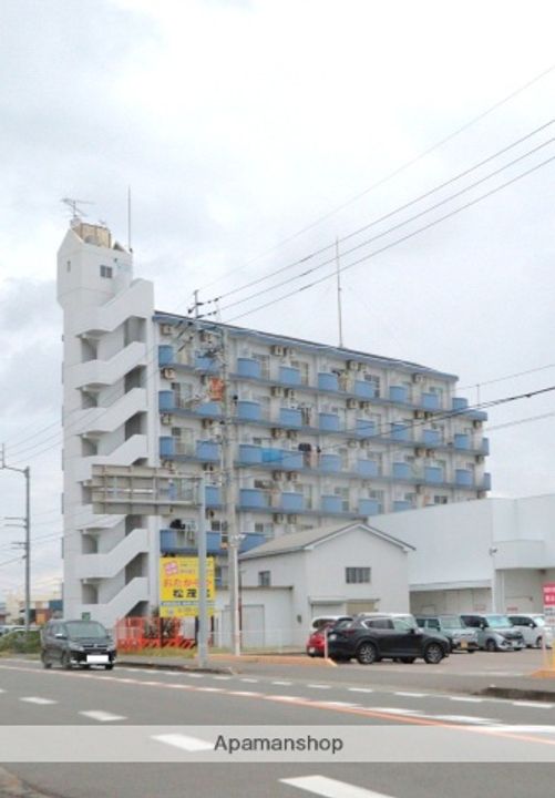 パールメゾン松茂の外観