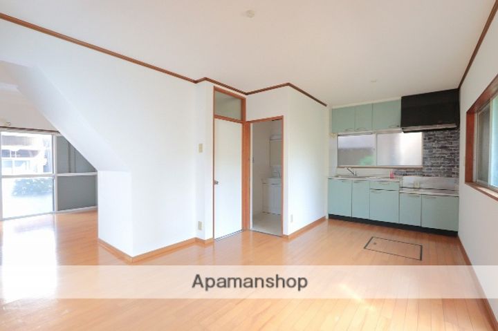 徳島県徳島市助任本町4丁目(一戸建)の賃貸物件の居間