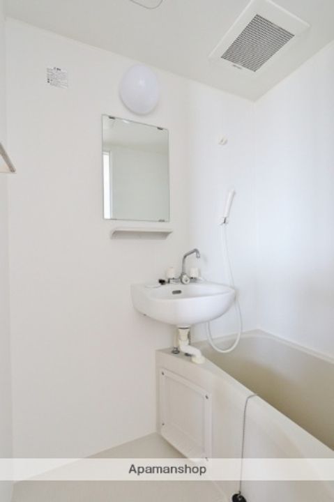 ロイヤルグレイスコーポ浅野302の内装