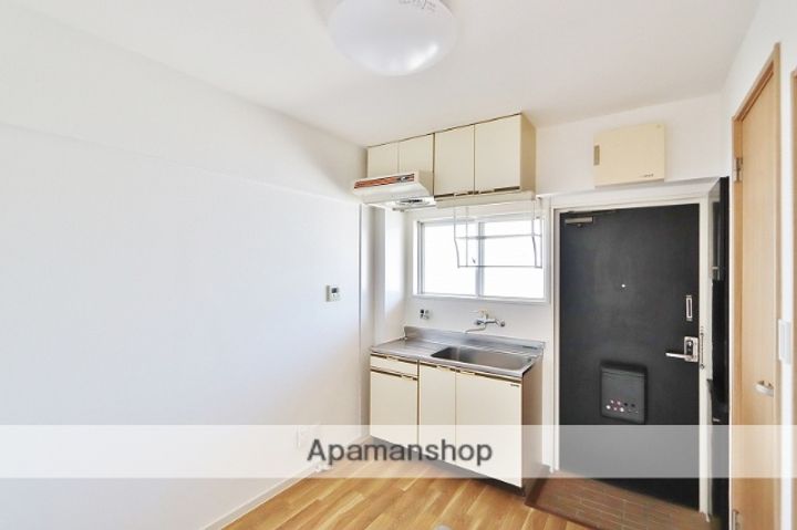 ロイヤルグレイスコーポ浅野302の内装