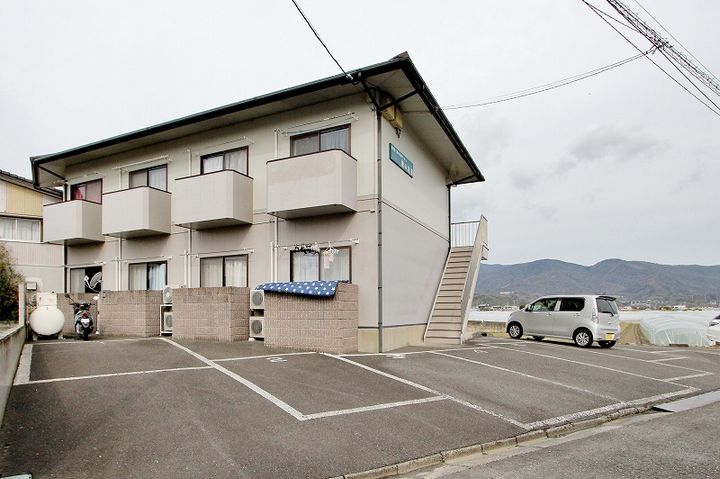 椎の宮荘203の外観