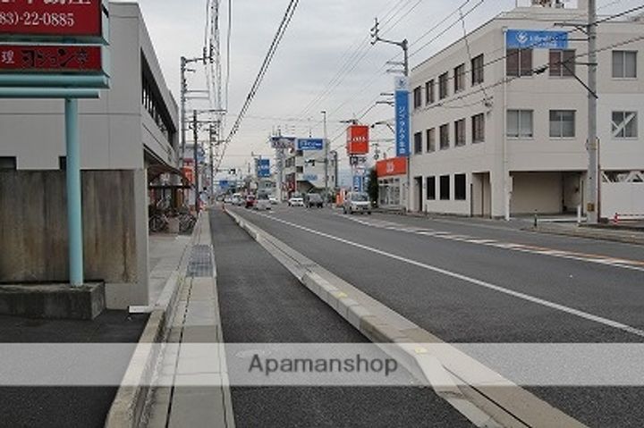 ウィスタリアハイツB3Bの周辺