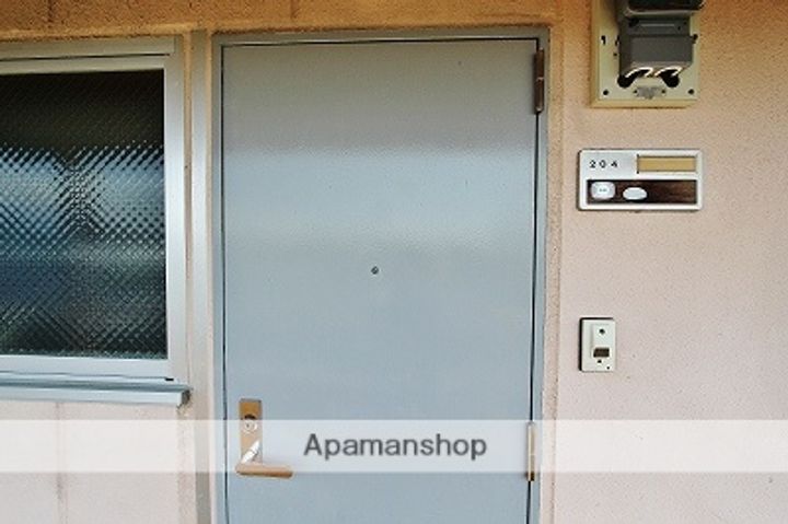 ルシェール川真田204の玄関