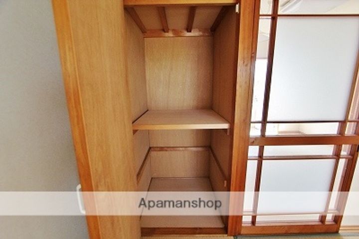 ルシェール川真田303の内装