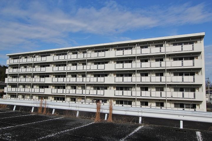 ビレッジハウス鴨島2号棟の外観